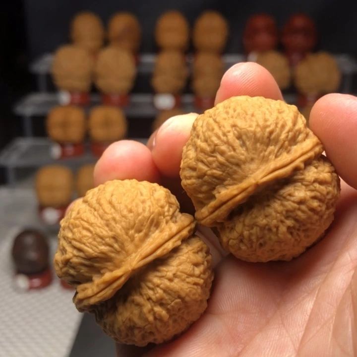 文玩核桃把件8鱼子纹绣球