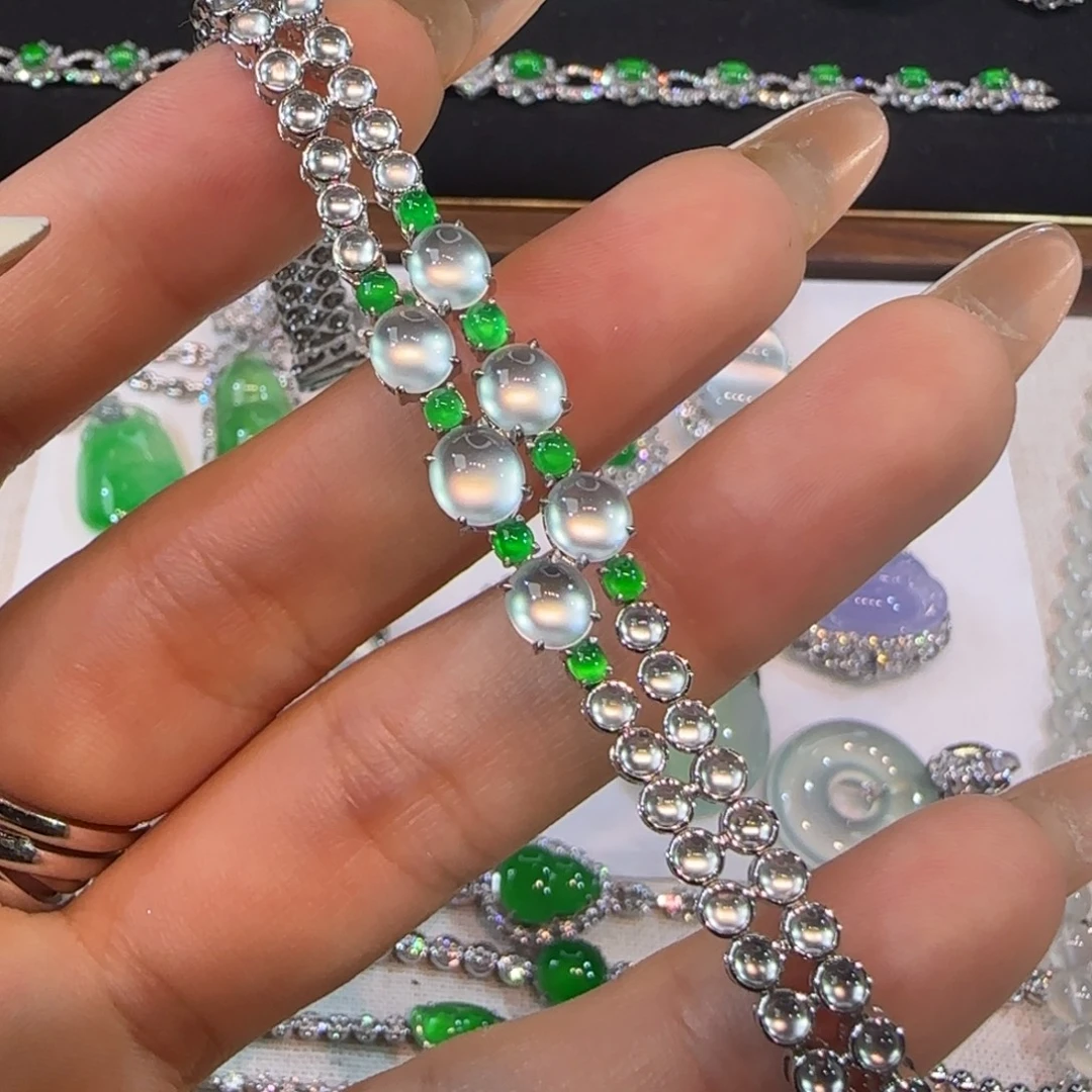 翡翠18K金镶嵌手链