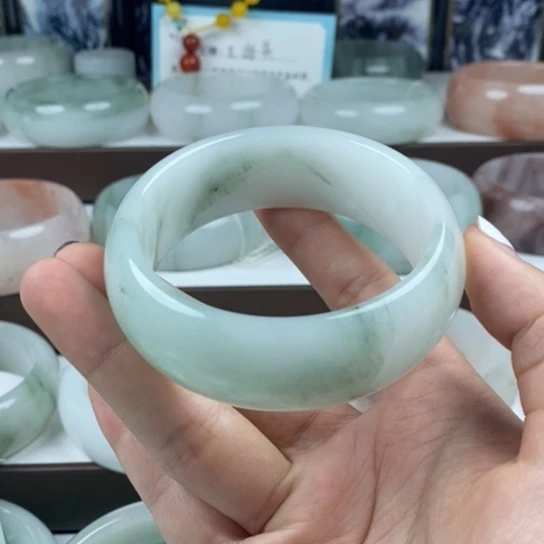 石英质玉（金丝玉）未镶嵌手镯