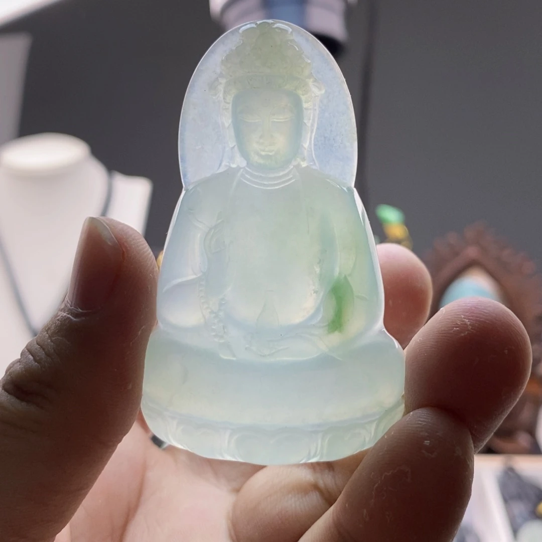 颈饰未镶嵌翡翠观音