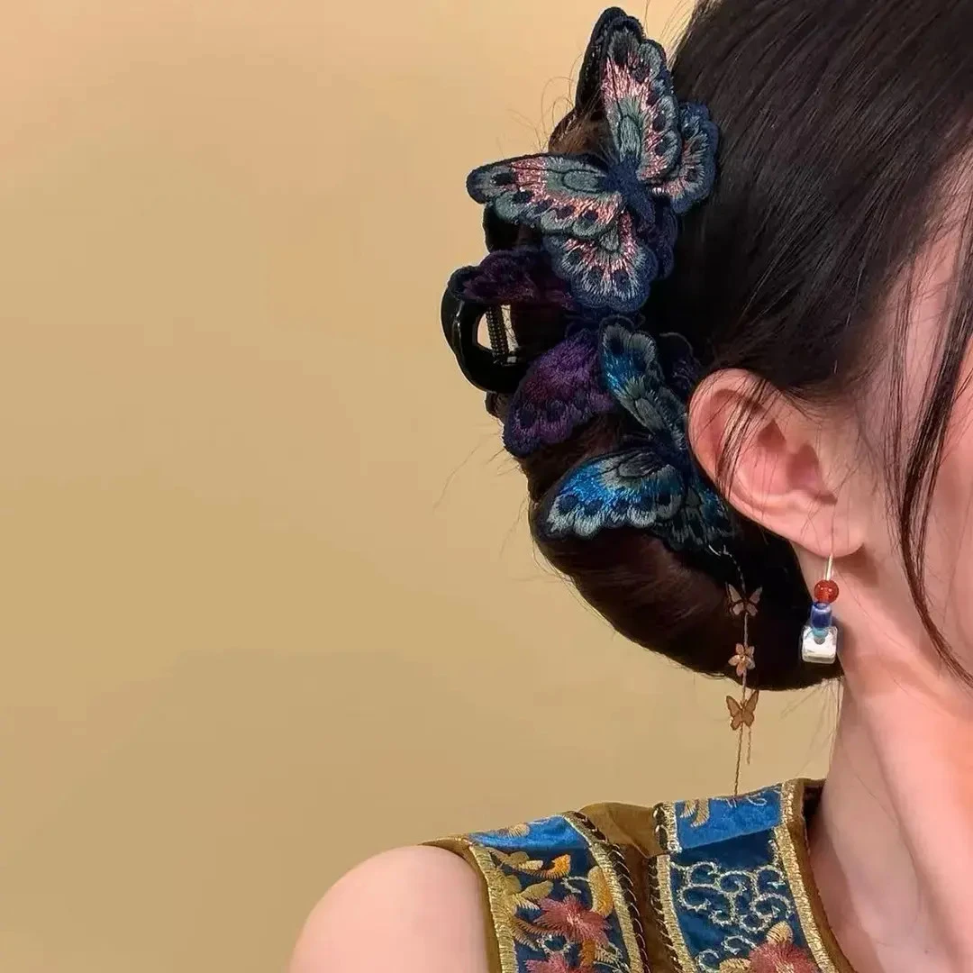 复古刺绣蝴蝶发夹女新中式发饰民族风后脑勺抓夹鲨鱼