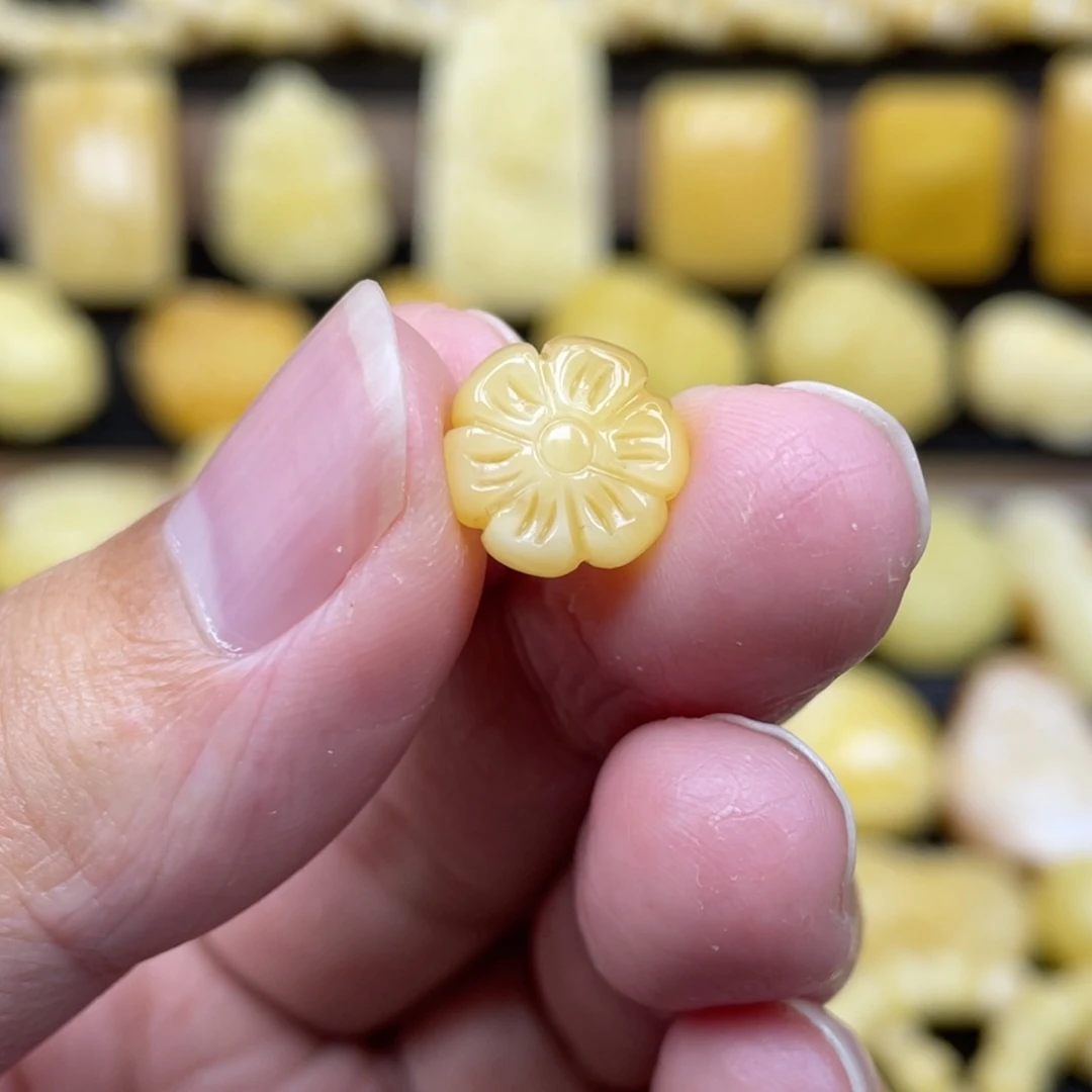 琥珀未镶嵌裸石琥珀蜜蜡