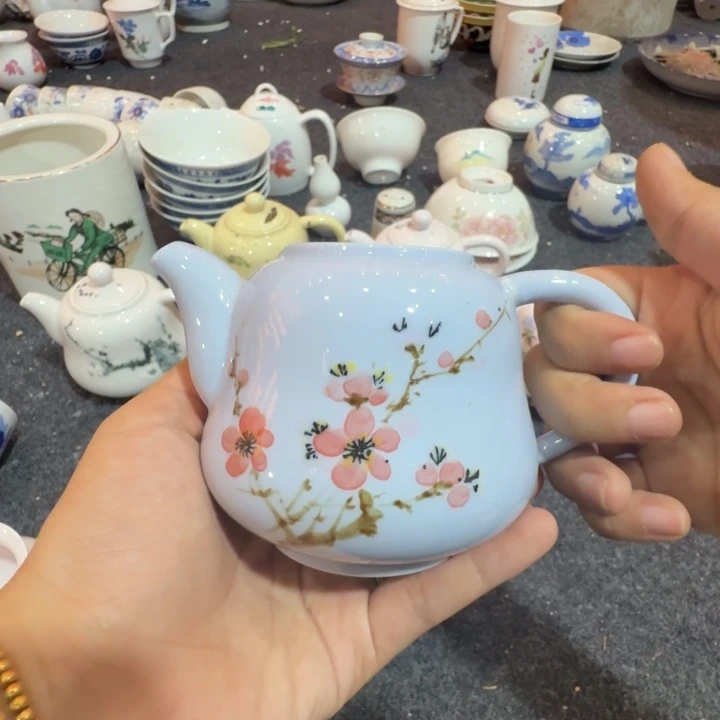 与***其景德镇的陶瓷瓷器