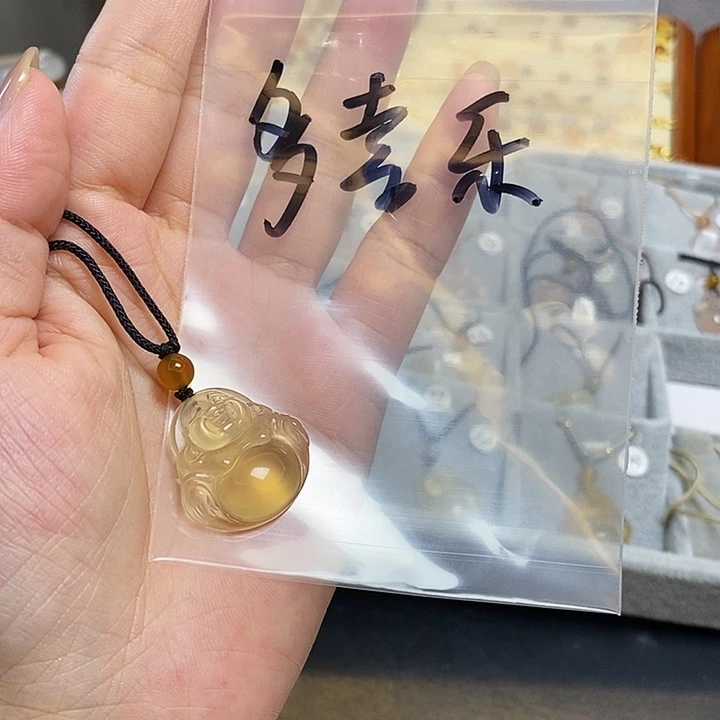多***乐未镶嵌玛瑙/玉髓珠宝半成品