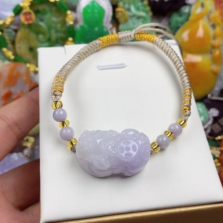 翡翠未镶嵌吊坠(赠链)