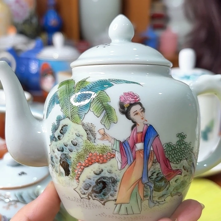 荷***灵景德镇陶瓷艺术展