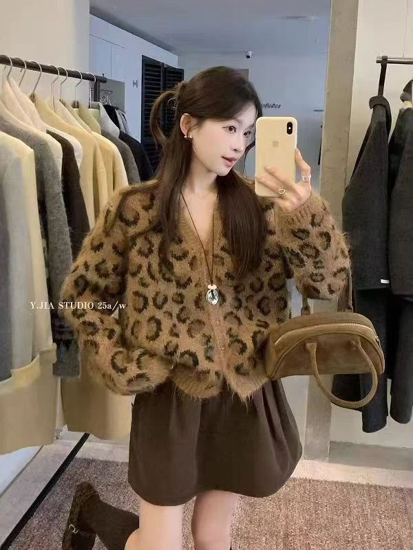 复古慵懒风豹纹针织开衫女秋新款宽松显瘦百搭毛衣外套上衣