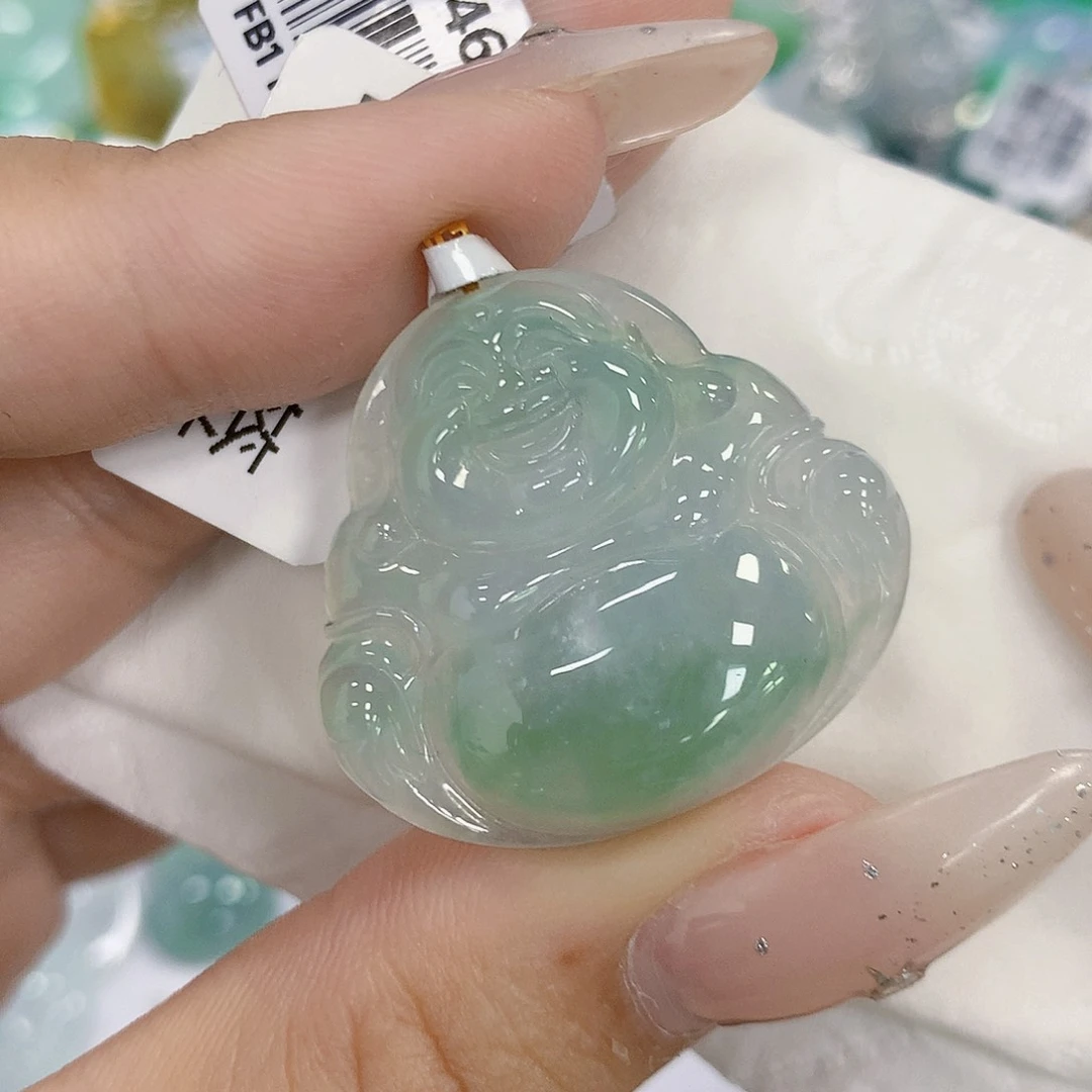 颈饰18K金镶嵌翡翠