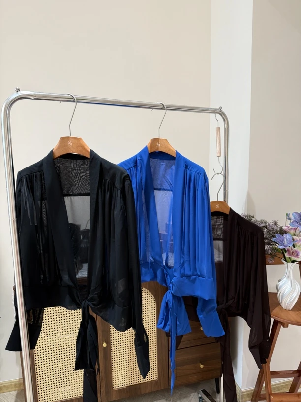 SS服装小众品牌 交叉绑带丝质衬衫
