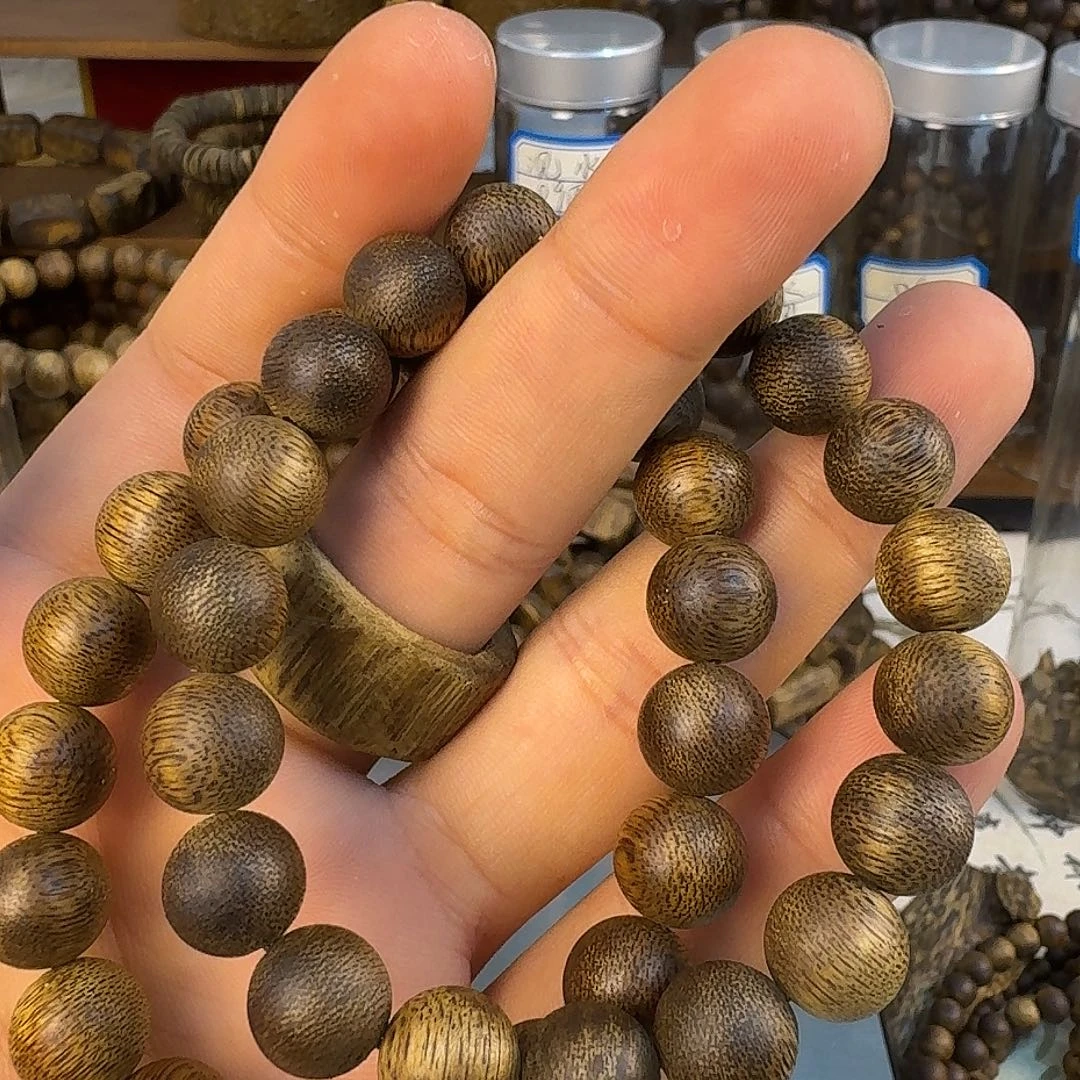 沉香沉香碎屑1.0圆珠单圈海南料