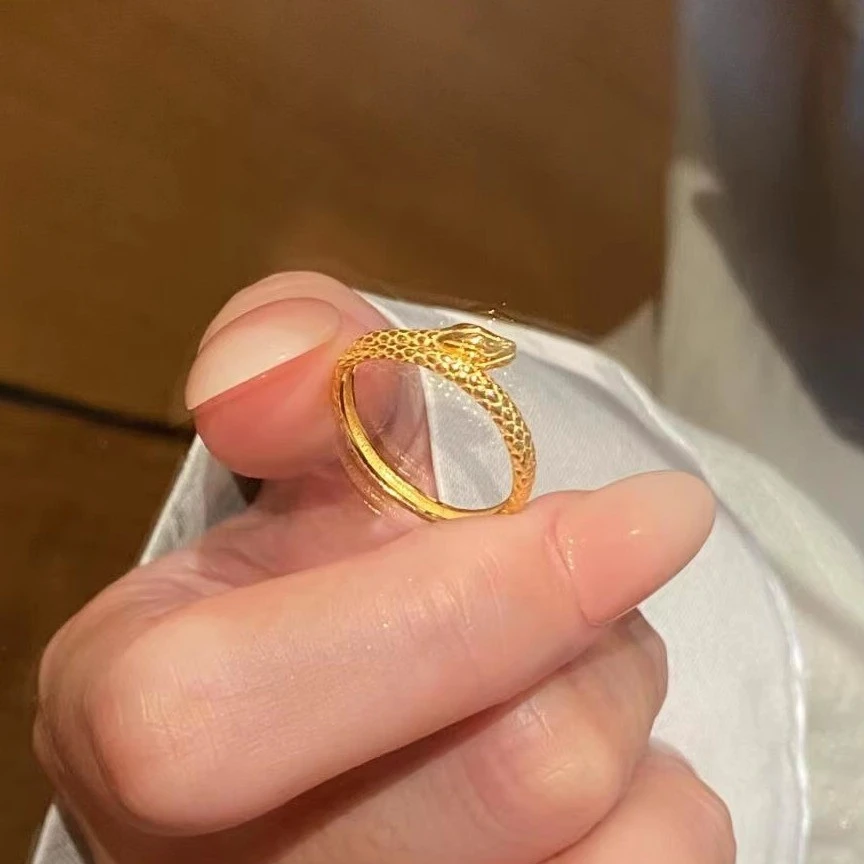 铜合金戒指 暴富小灵蛇戒指女小众设计生肖蛇形本命年指环送女友