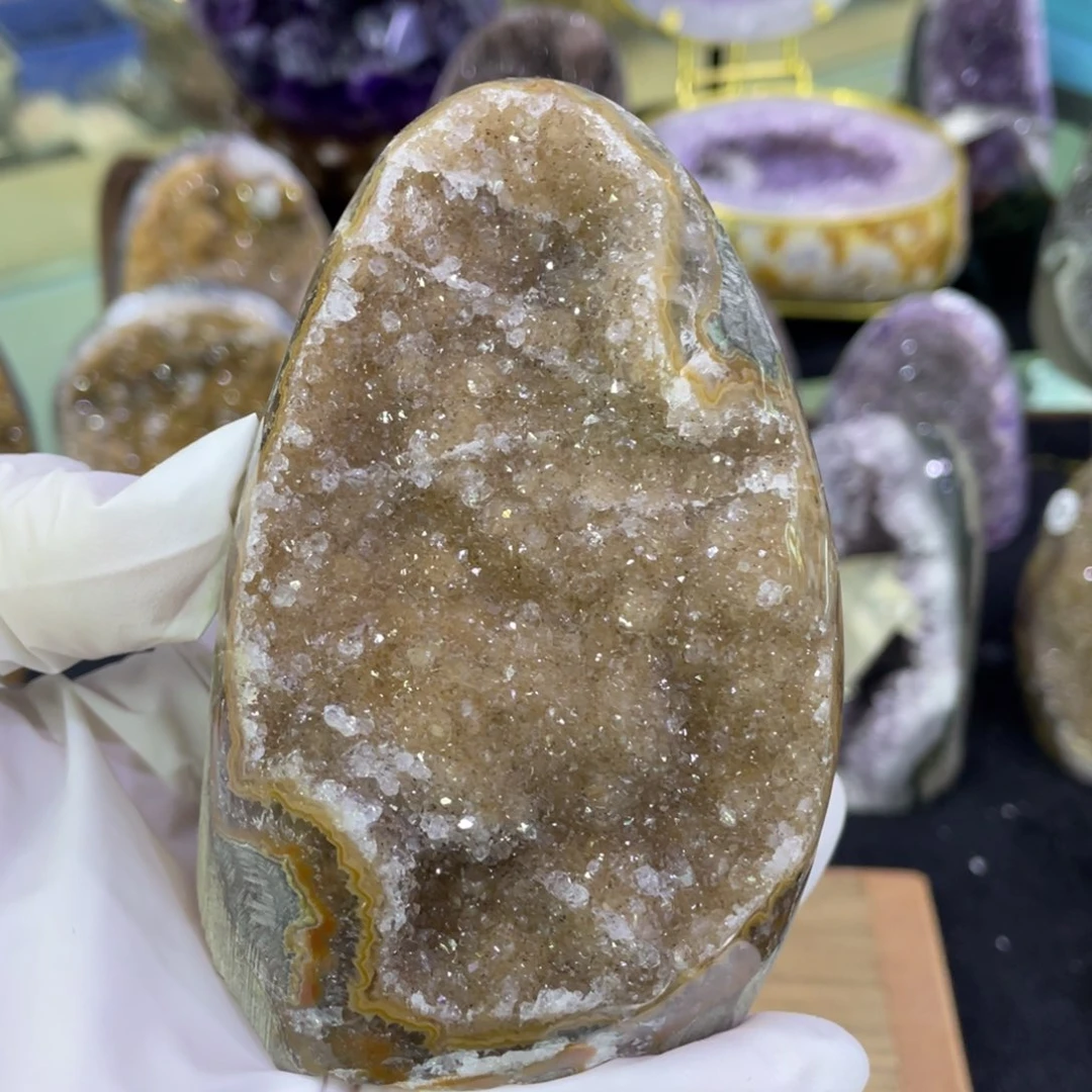 紫晶未镶嵌大型摆件（非配饰）