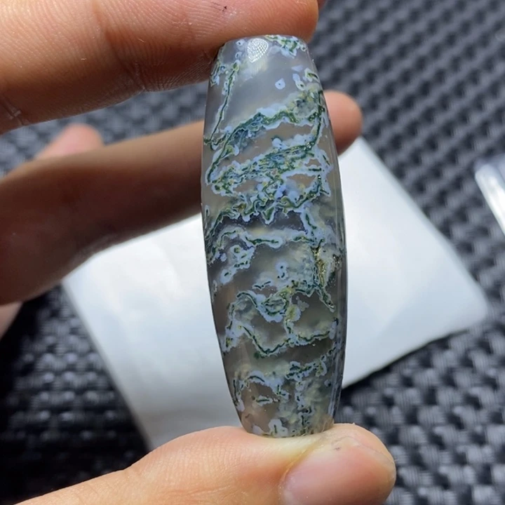 涅***生玛瑙/玉髓未镶嵌1