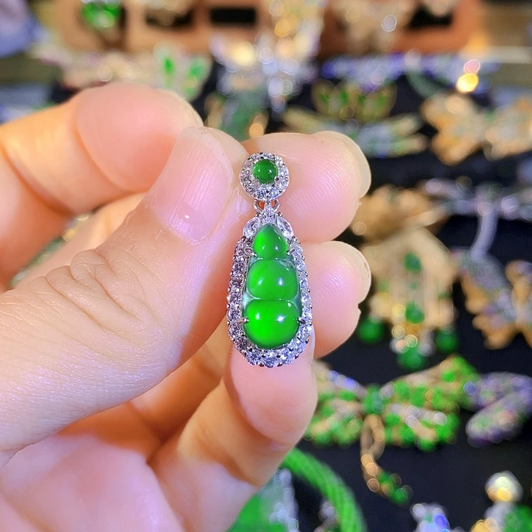 颈饰银S925镶嵌翡翠