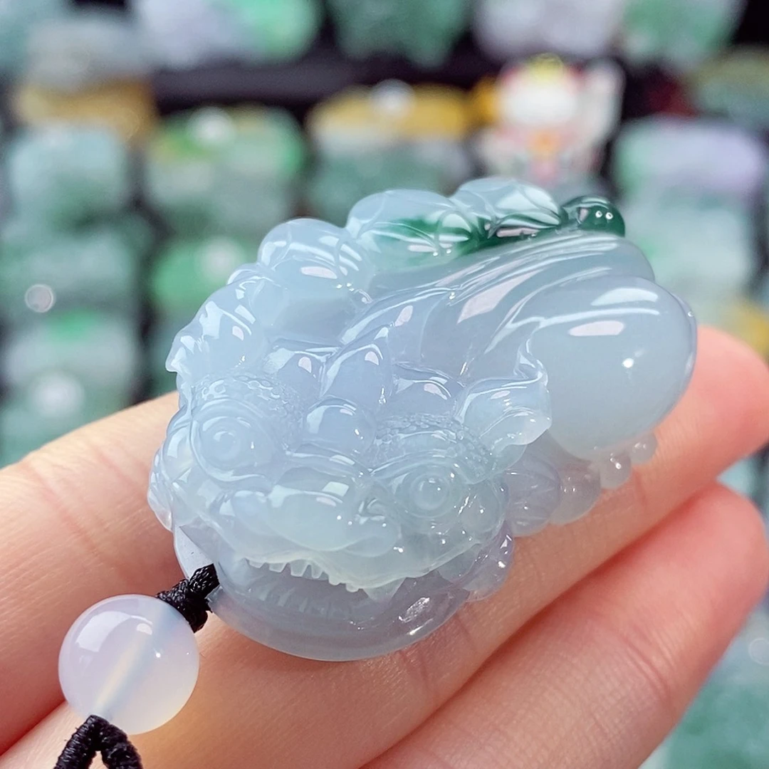 颈饰未镶嵌翡翠天然