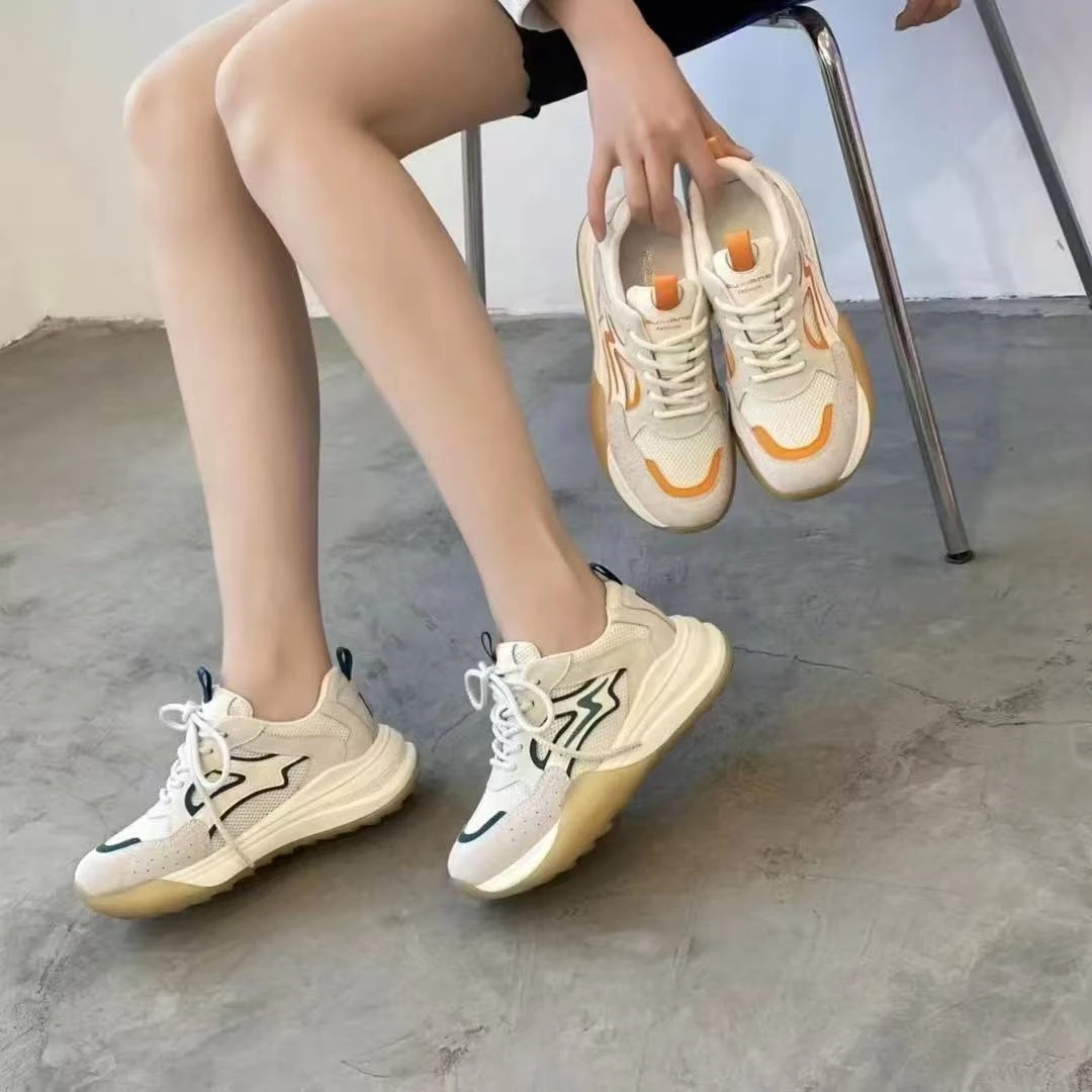 新款百搭舒适款女士休闲鞋680-5
