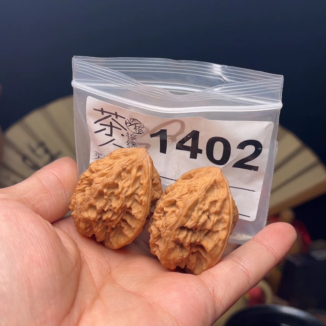 吊坠文玩核桃我们在开会一个月的