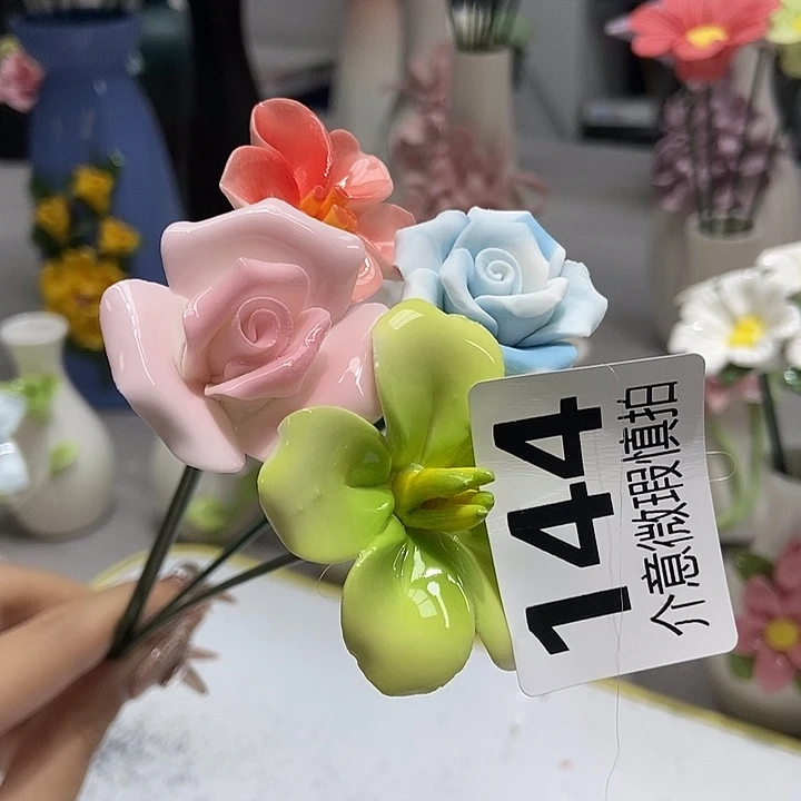 陶瓷纯手工捏花设计