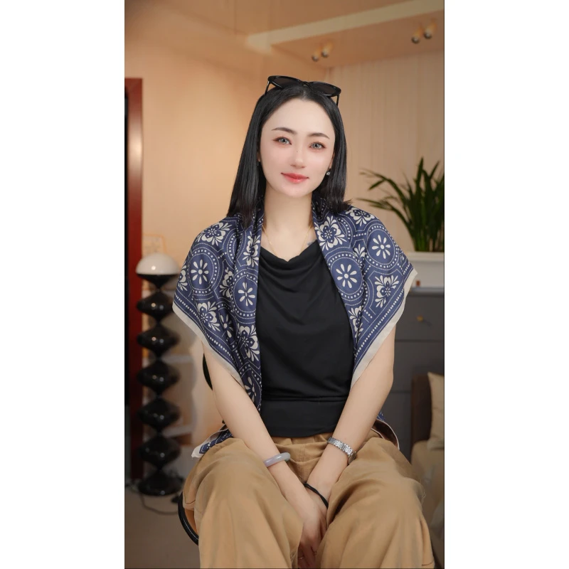 K（绿扣）P12【知蓝】时尚丝毛双面异色85x85百搭舒适保暖