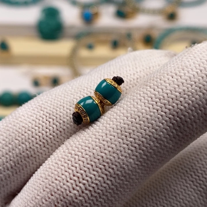 绿松石珠宝奇石18K金镶嵌AA495