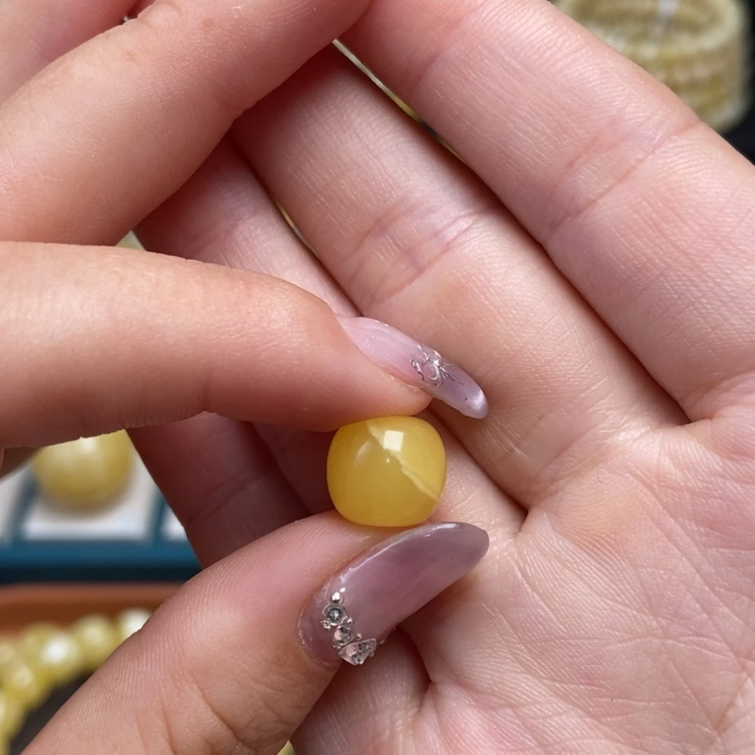 蜜蜡未镶嵌珠宝奇石10*9mm