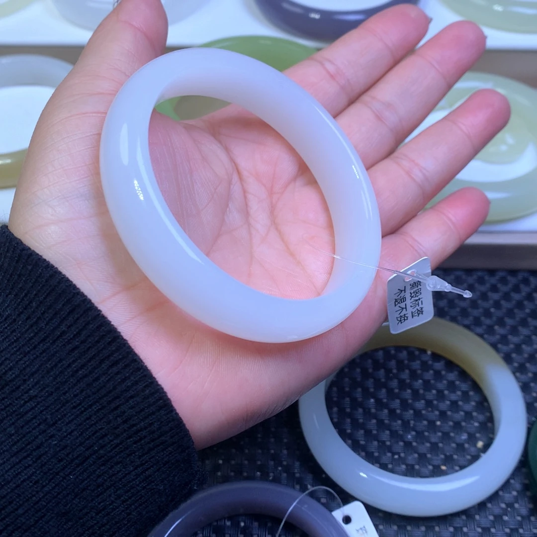 @***笑珐琅非金属新疆田玉56