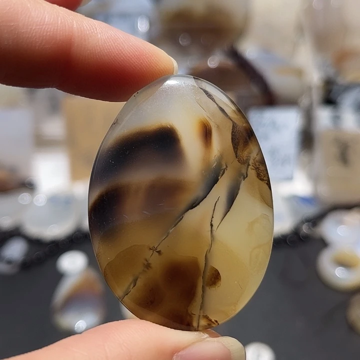 玛瑙/玉髓未镶嵌颈饰