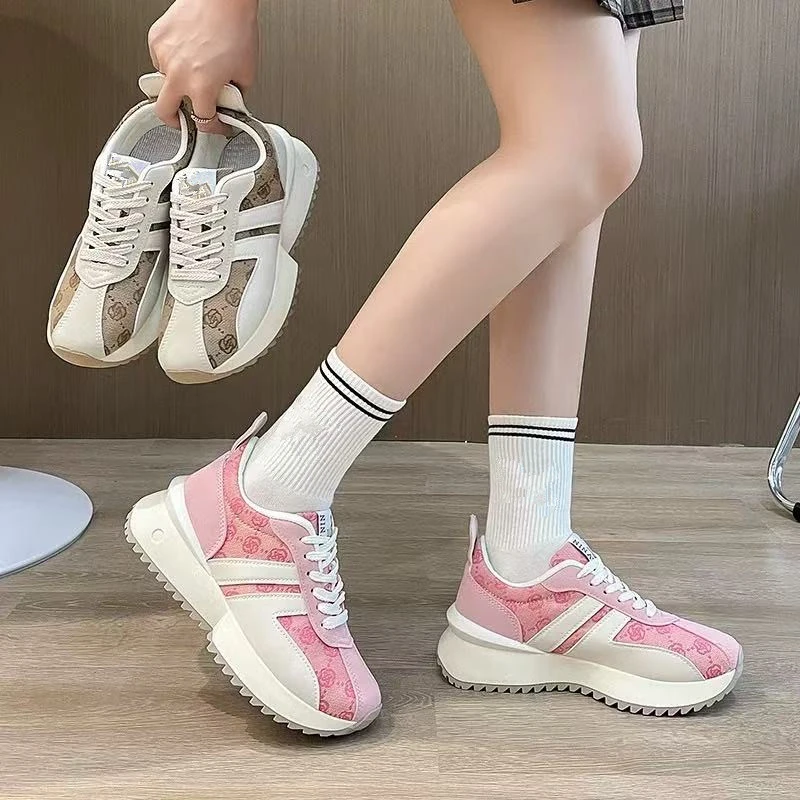 1002断码女鞋时尚百搭女秋季跑步鞋休闲潮流厚底轻便阿甘鞋