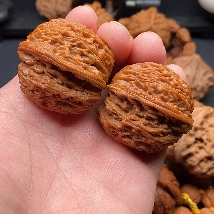 一****文玩核桃把件磨盘半壁