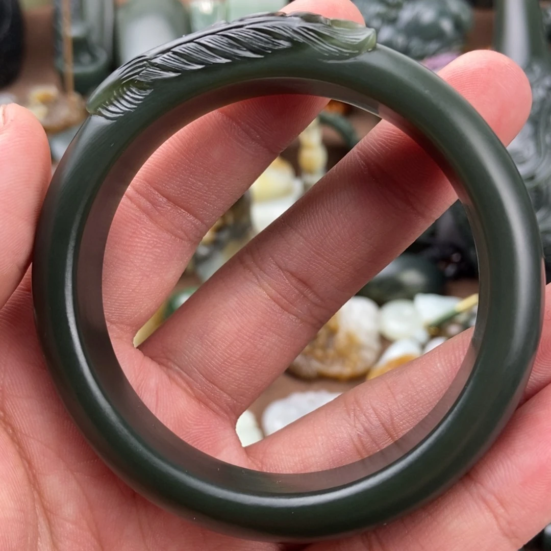 和田玉摆件未镶嵌芊**琦