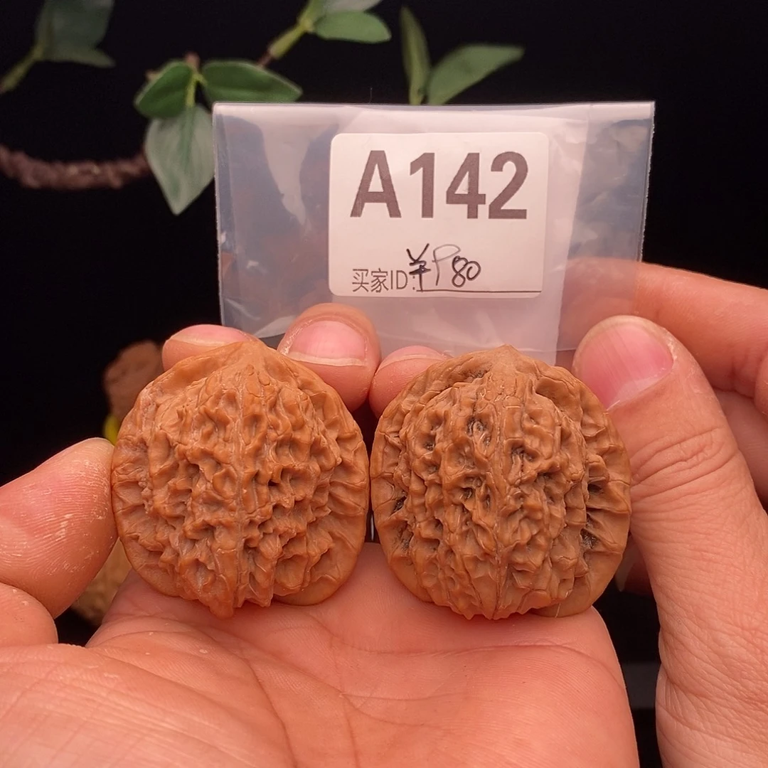 文玩核桃吊坠马老四42