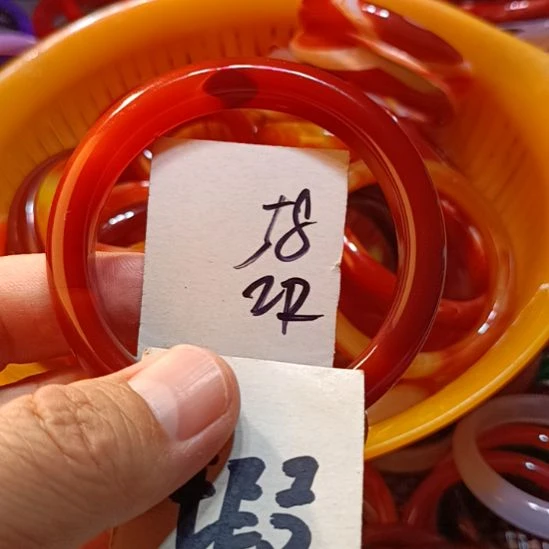 手镯玛瑙/玉髓未镶嵌