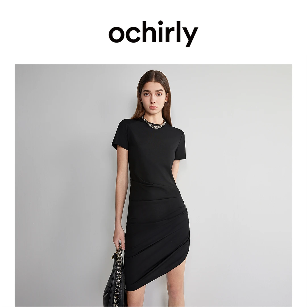 OCHIRLY欧时力抽褶短袖连衣裙修身度假小黑裙雅丹风1LY208177F