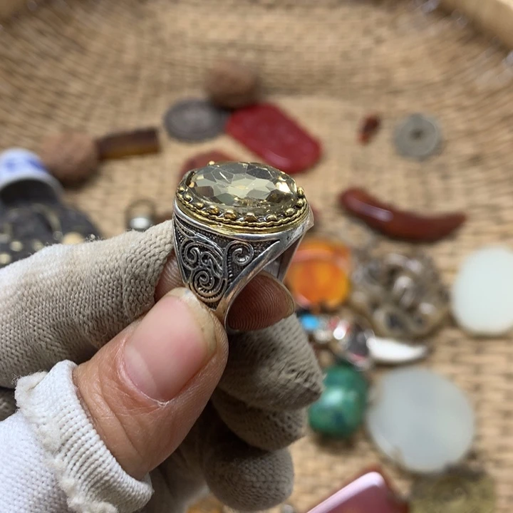 手工艺品琉璃头条的微博用户怎么还能登录