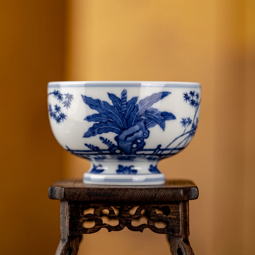 睿延斋-仿乾隆青花竹石芭蕉纹高足杯