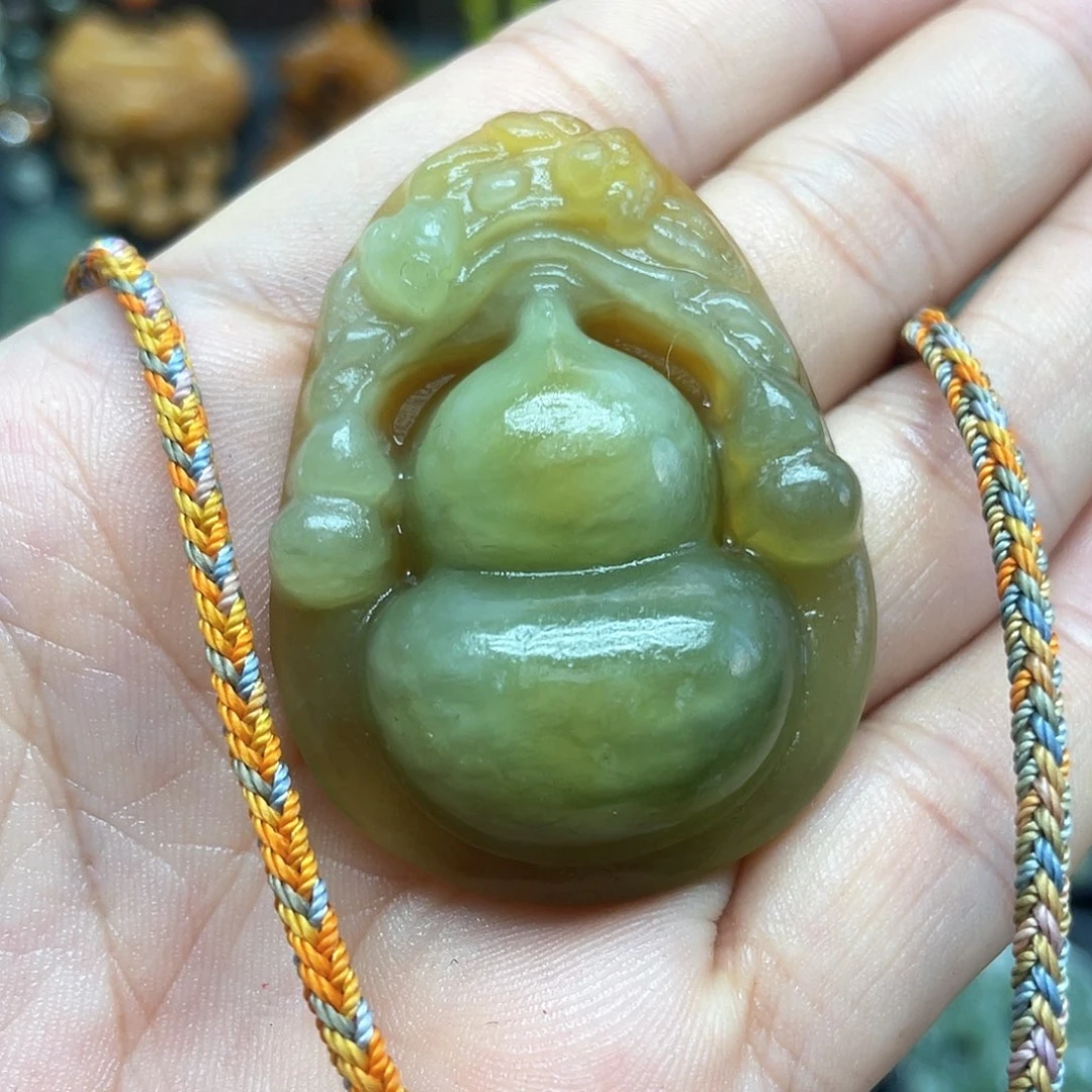 蛇纹石玉合金颈饰