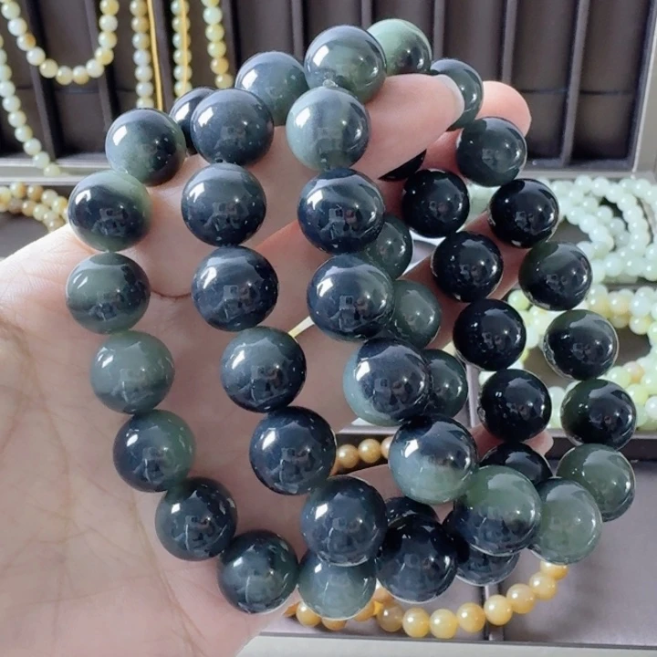 和田玉（糖玉）未镶嵌手链