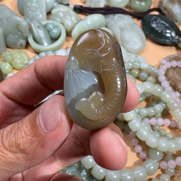 和田玉未镶嵌吊坠(不含链)