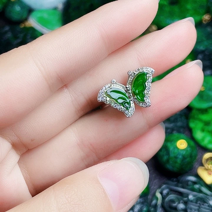 翡翠银S925镶嵌颈饰多样性