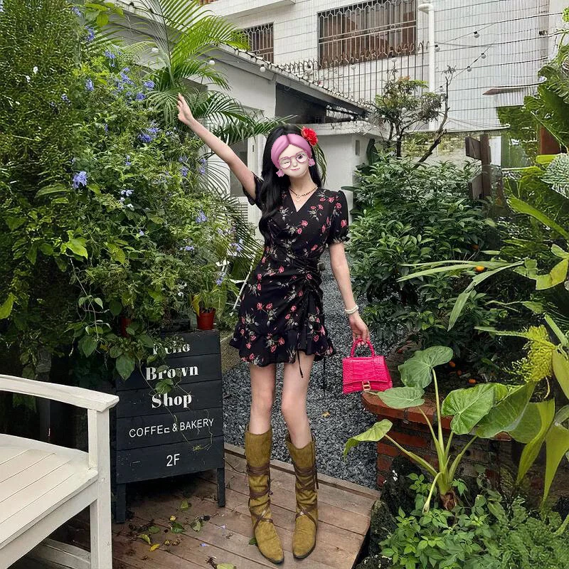 御姐风情万种的裙子胖mm轻熟风法式碎花收腰显瘦V领开叉连衣裙夏