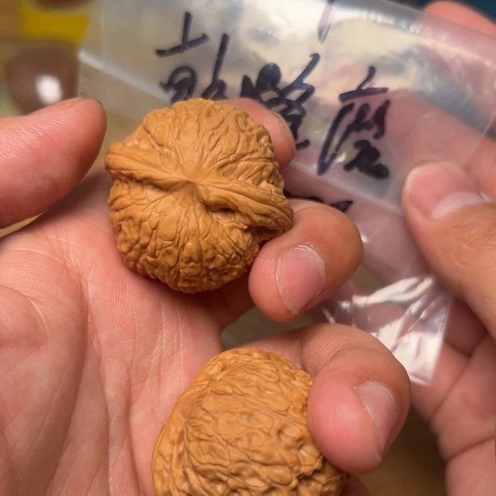 核桃乾隆磨，38.5，全品