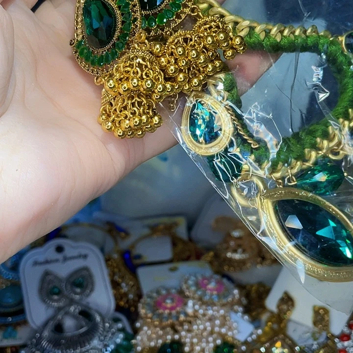 百***騏铁合金合金锆石耳坠