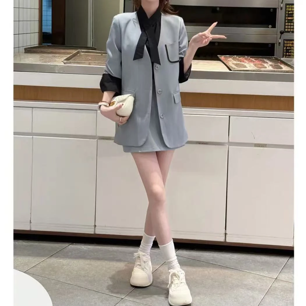 2025春季新款时尚显瘦气质女士网红洋气两件套百搭款D7700