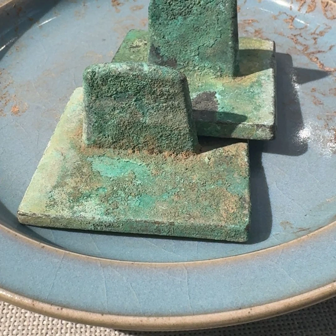 瓷片我在外面吃东西