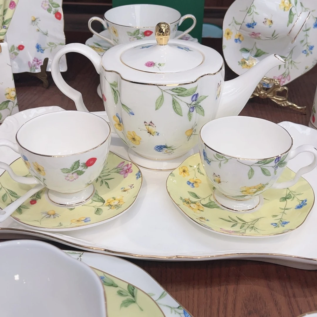 【闪购商品】瓷片一壶两杯—————————