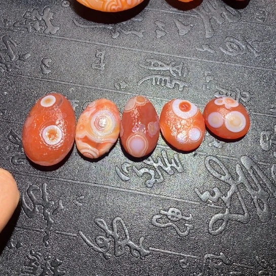 石英质玉未镶嵌珠宝半成品看**买