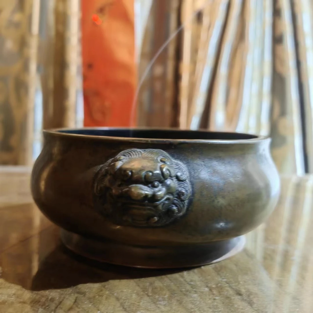 香炉 狮首耳彝炉（早期）编号L40