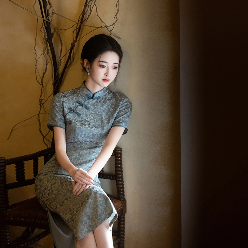 高档2025新款蓝色新中式优雅气质旗袍女日常平时穿年轻中长款
