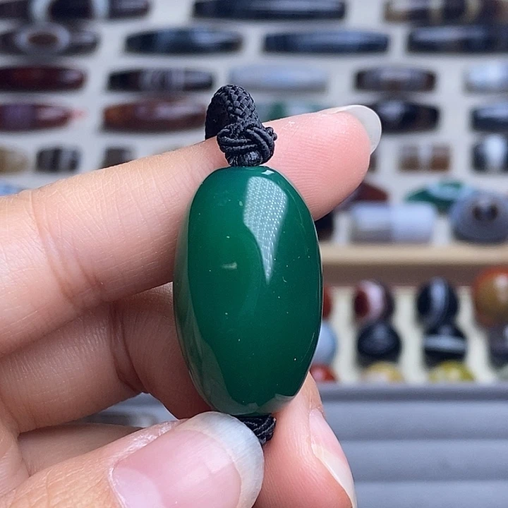 未镶嵌颈饰玛瑙/玉髓