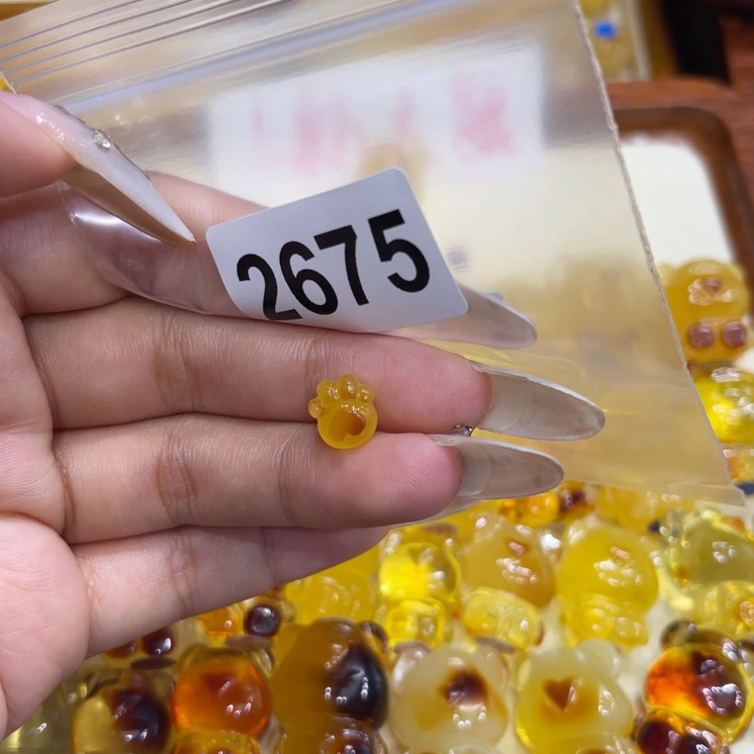 小***虫琥珀未镶嵌珠宝奇石